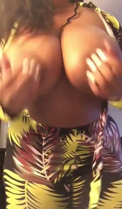 Crop Top Tits Drop