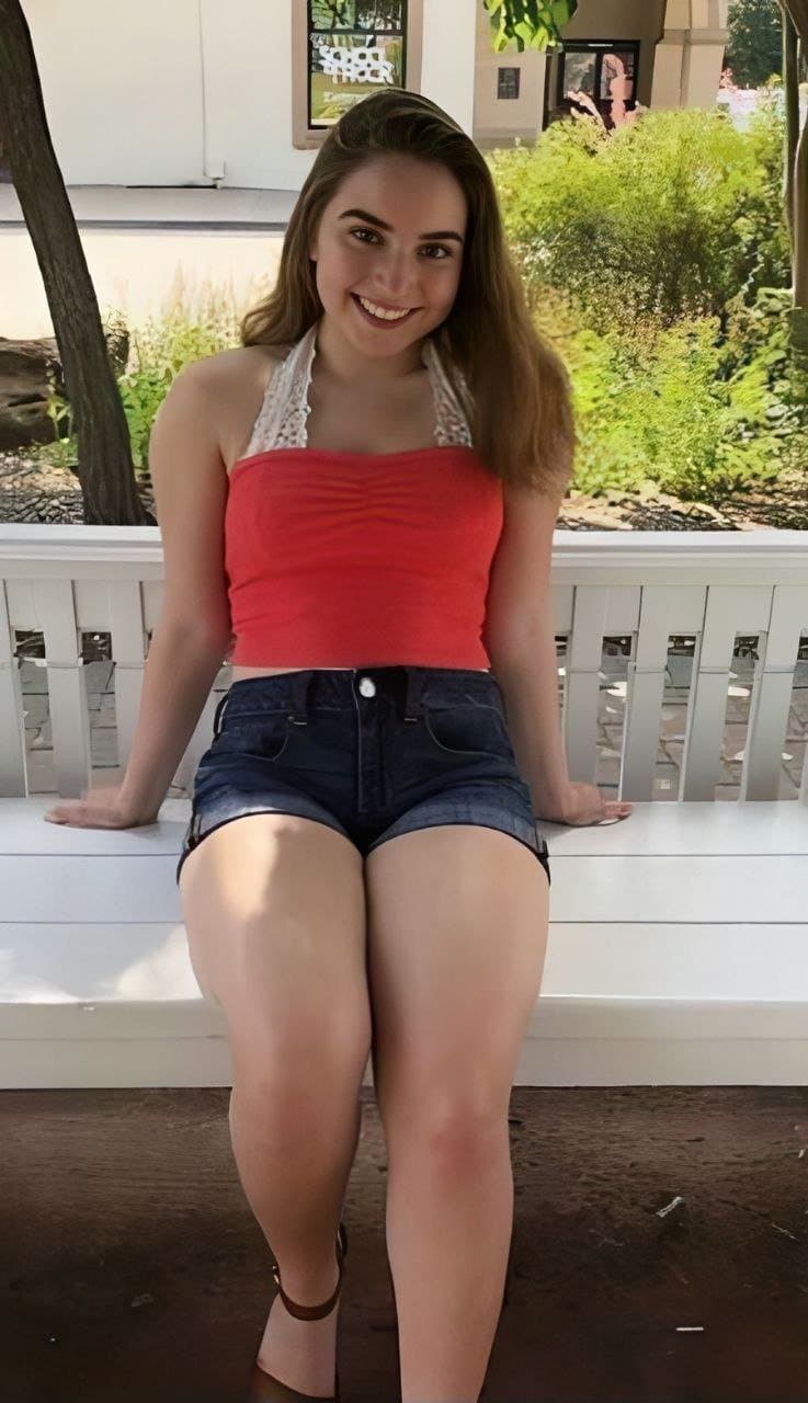 Horny brunette slut enjoys sucking his big cock in the car and sucking with her sister