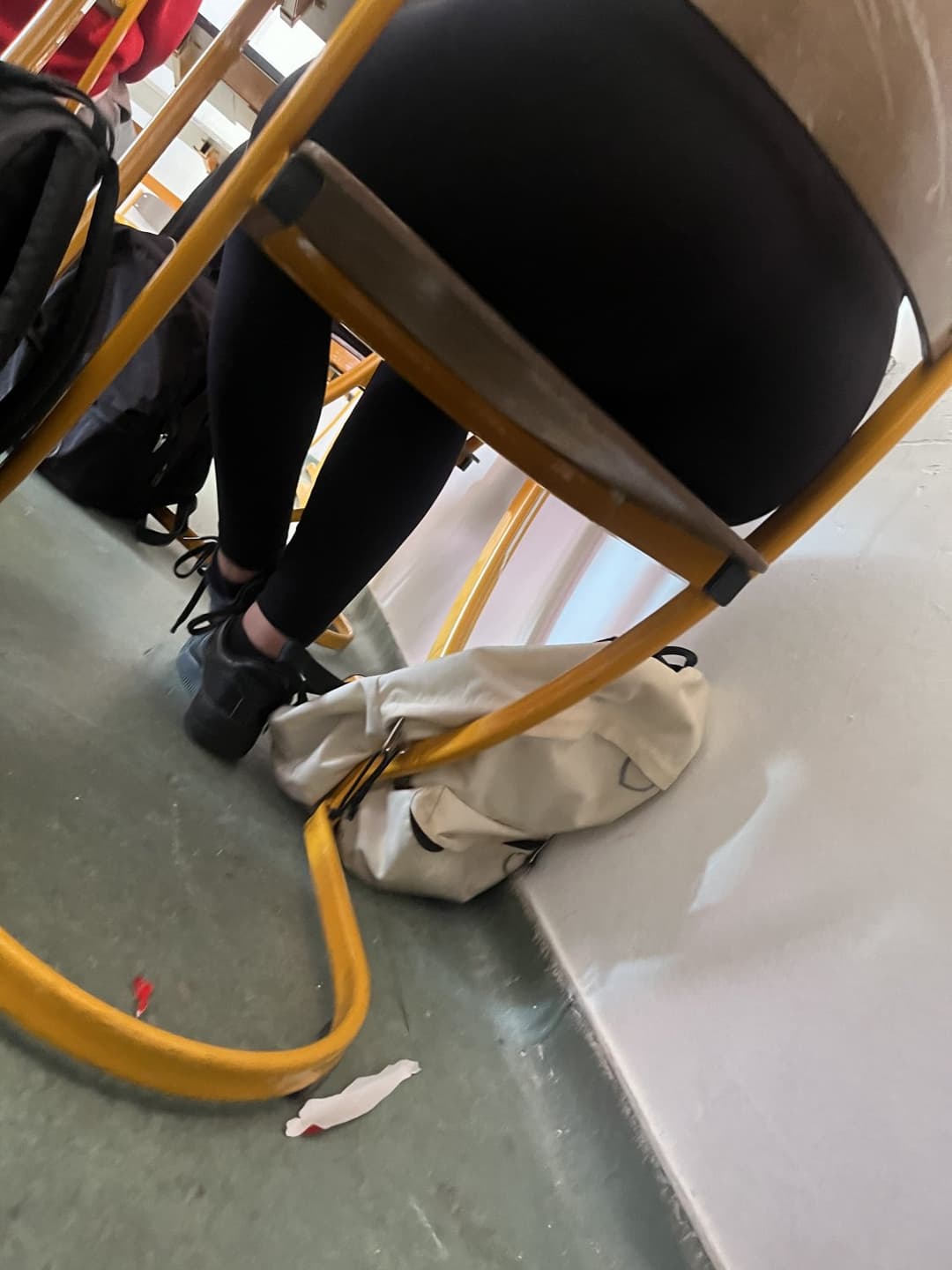 Click to view full size This ass in leggings wants to eat her ass