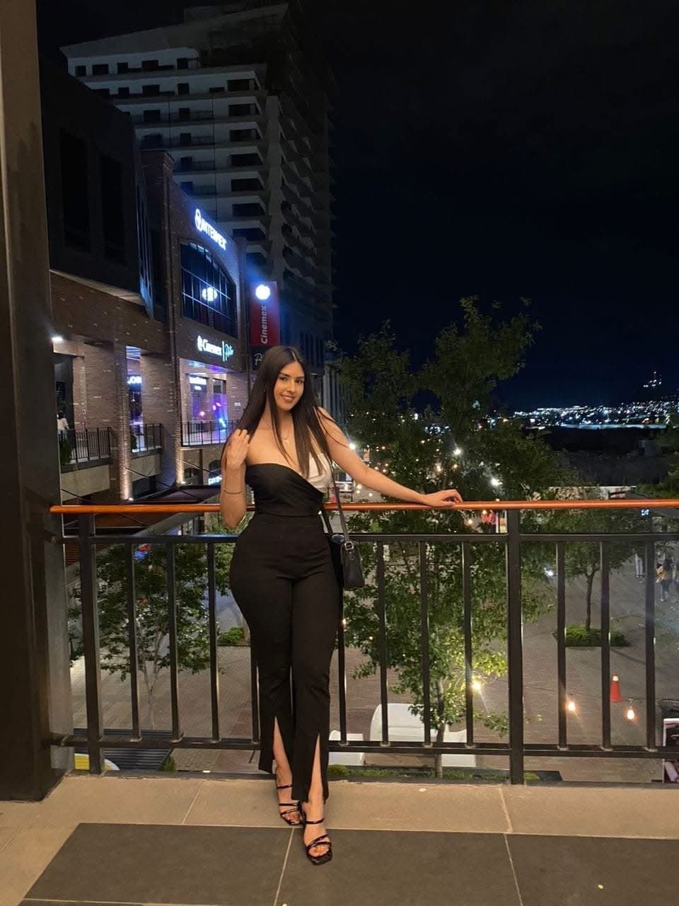 Click to view full size Alguien que tenga algo de esta perrita de Chihuahua