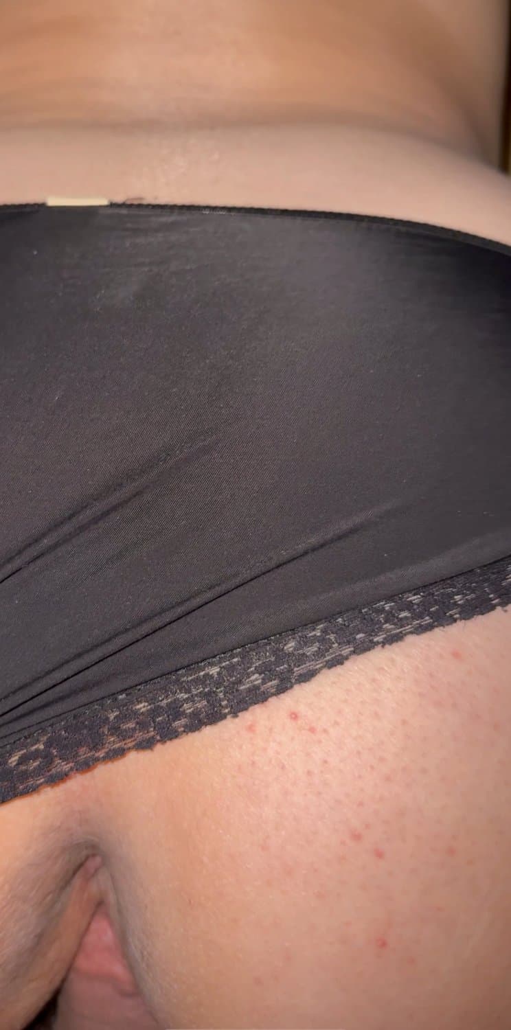 Super hot horny wife fuck doggy style homemade