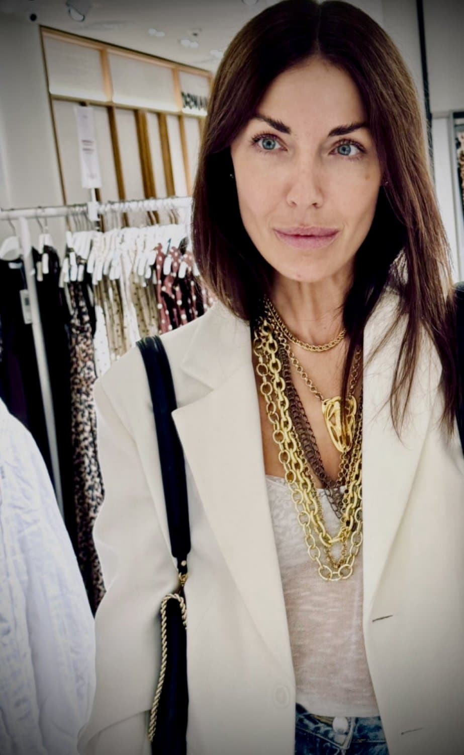 Ukrainian classy MILF Kik cutieposts to see some more photos of her