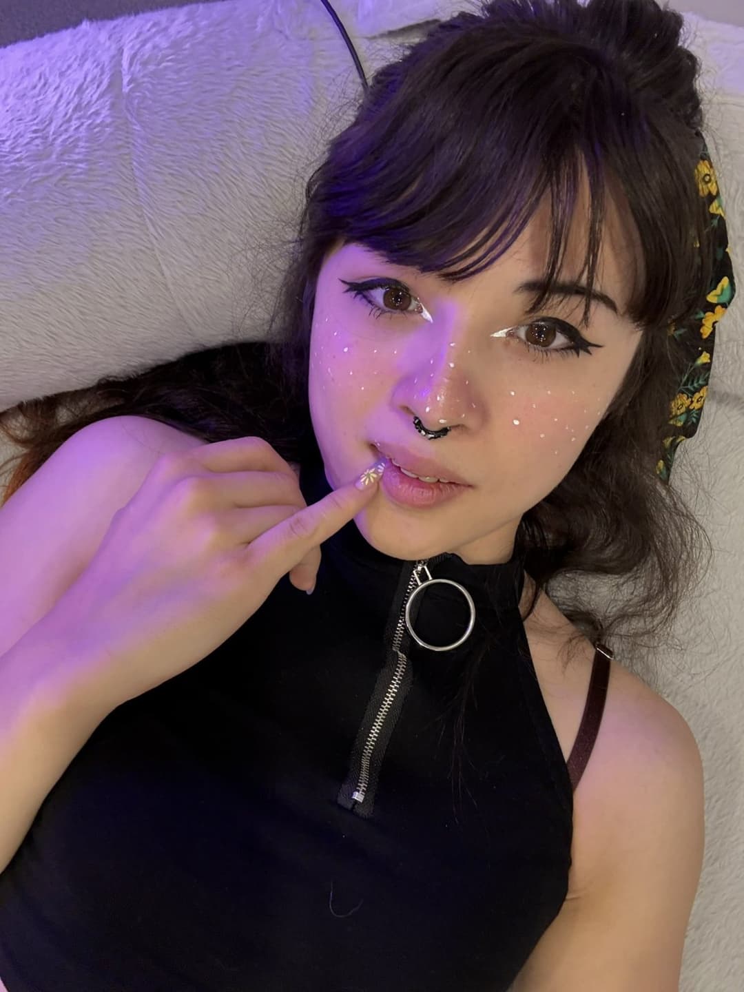 Click to view full size Cute Punk Trans Girl Getting Her Ass Destroyed With Bad Dragon [femboy, ladyboy, shemale, sissy trap