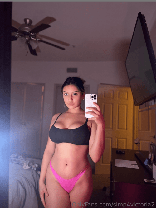 Latina Fit Girl Leaked