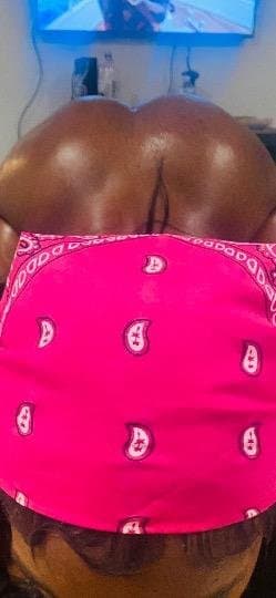 Beautiful big oily booty petite ebony sister