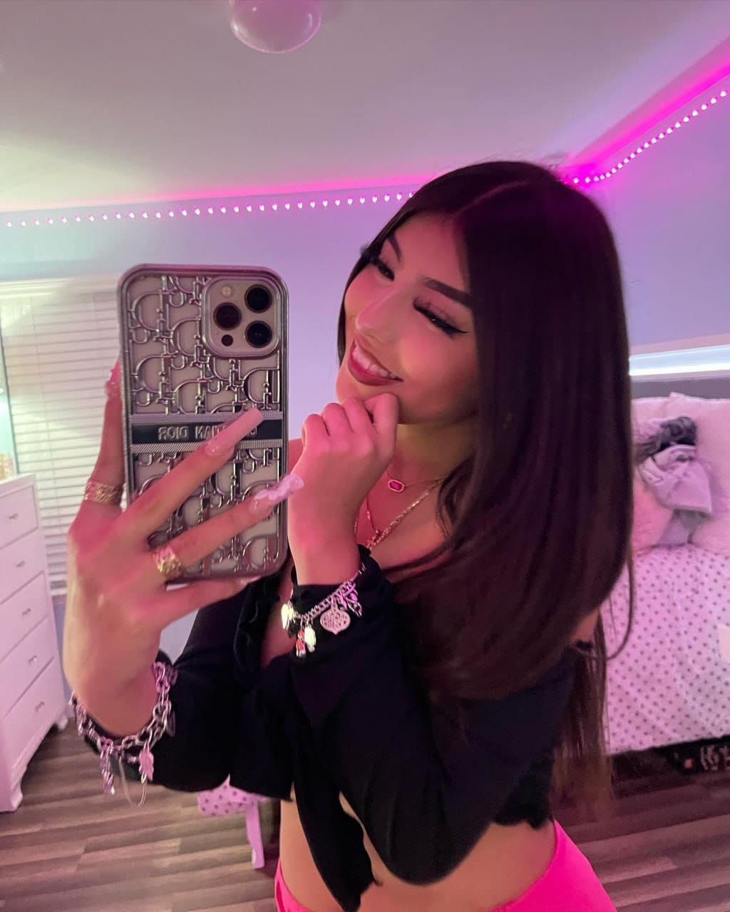 Click to view full size Beautiful Teen Latina Mexican Slut Gets Creamed In by Sneakylink