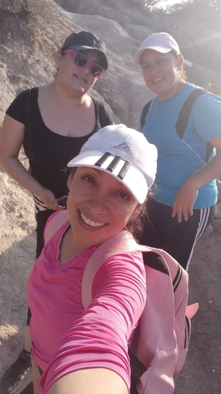 Click to view full size Mi tía Nancy que rica tía tengo es hermana de mi papa