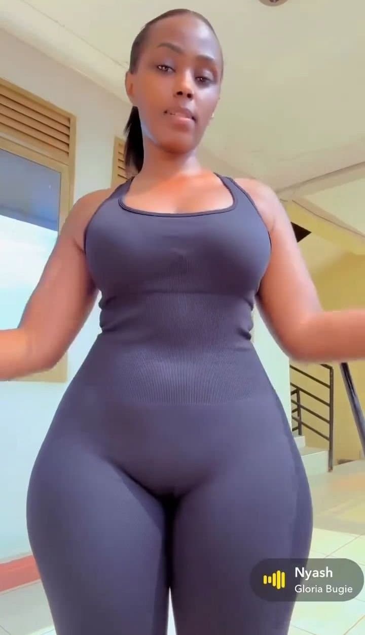 Crazy Curves n Africa #24 Thick Thighs Hips n Curvy .. We Need I.D !!