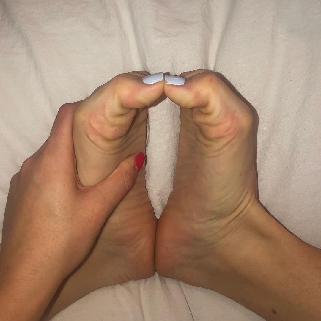 D€laney Ah€rn Feet pt.1