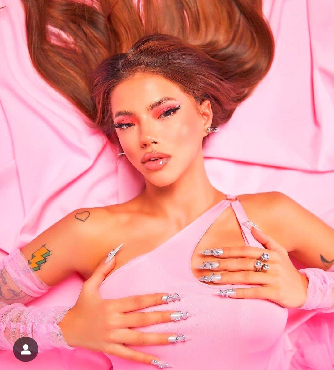 Click to view full size Bulgarian Celebrity Dara