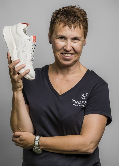 Click to view full size Old ugly Swiss cunt annette