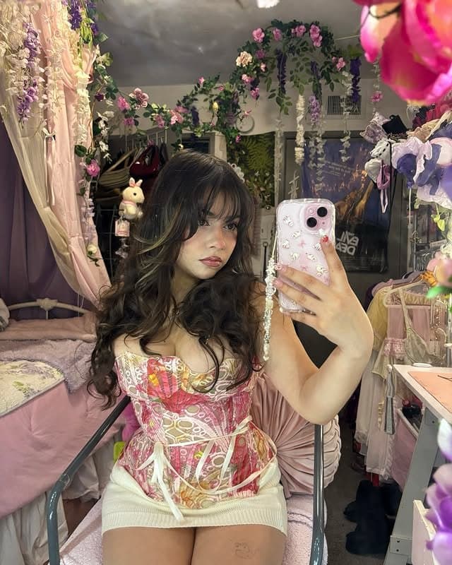 Sexy busty latina teen Jenifer