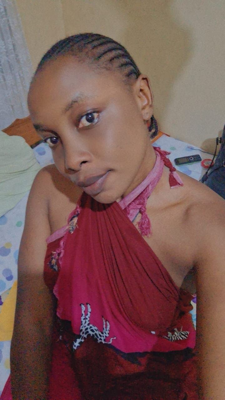 Kenya Hoe with a phat ass ... message her on Whatsapp +254_ 791_ 077_836