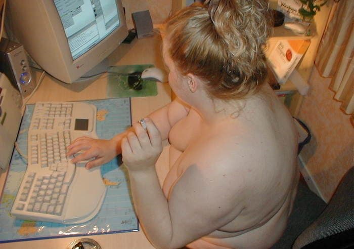 Click to view full size nude on the computer