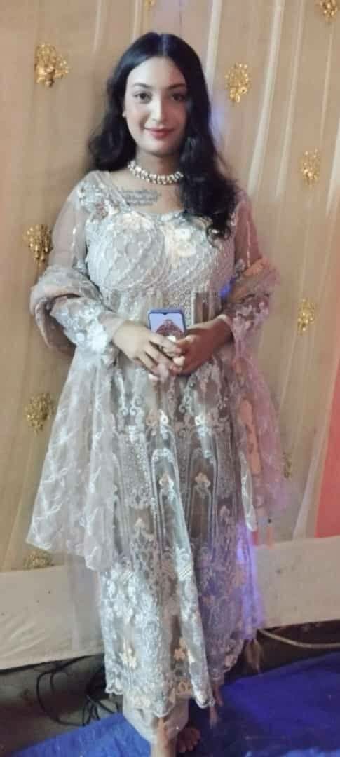 Sexy indian girl nude blowjob and fuck