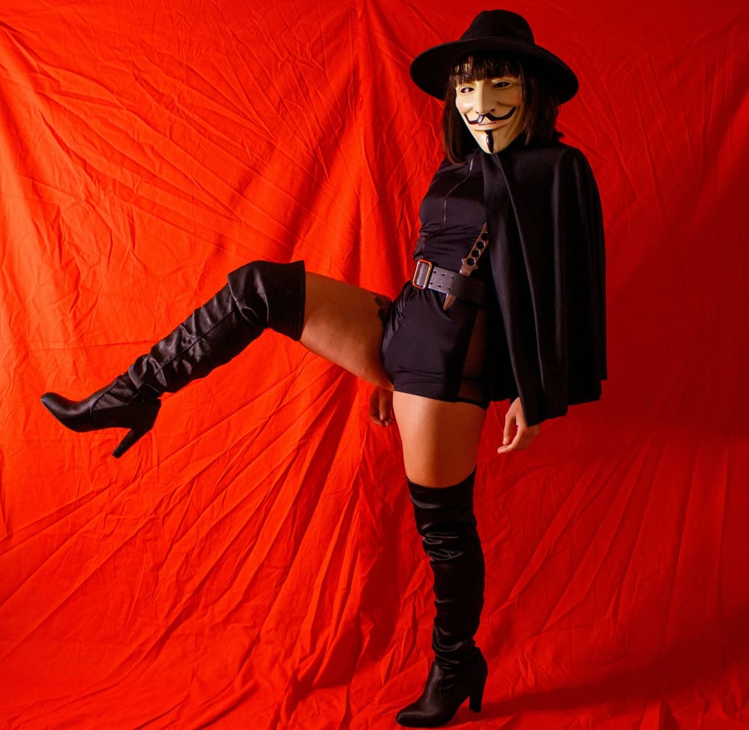 Guy Faux Cosplay Maia Rain