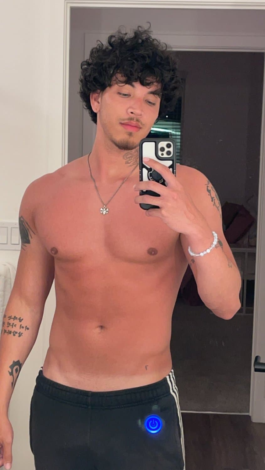 Louie Stark / LouieTV