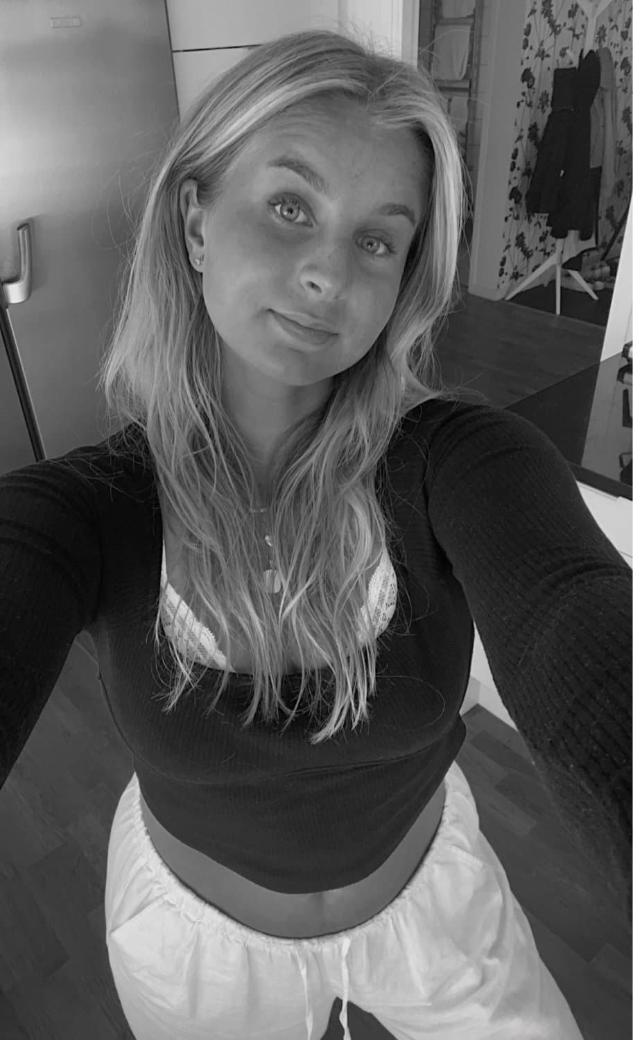 Swedish sexy blonde big tit big ass bikini girl