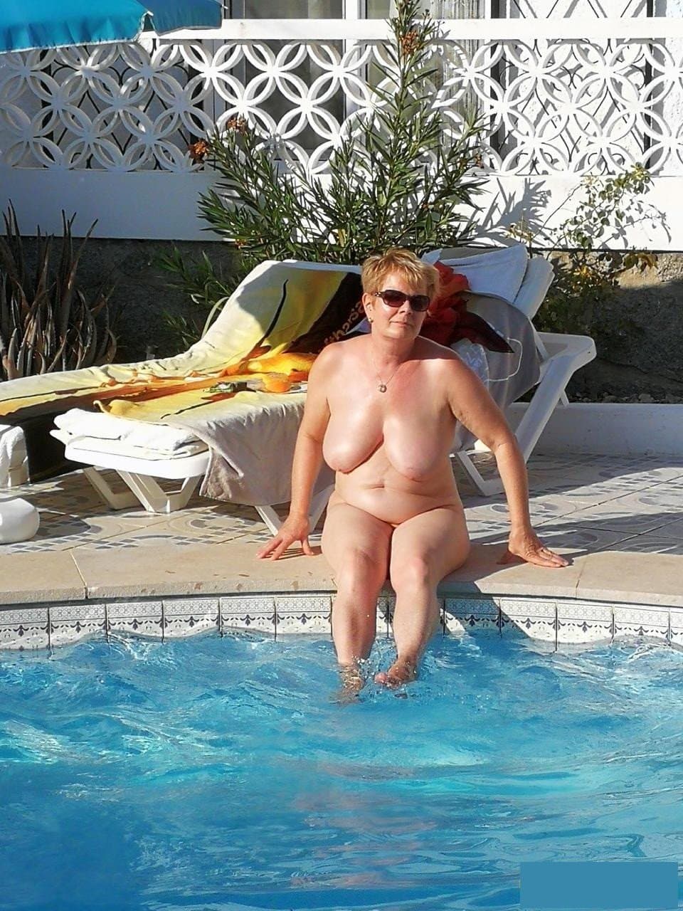 Click to view full size Gilf Blonde Naked Outdoor