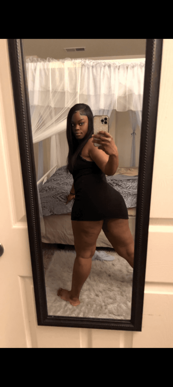 DarkSkin Thick JuicyLips Milf Hoe