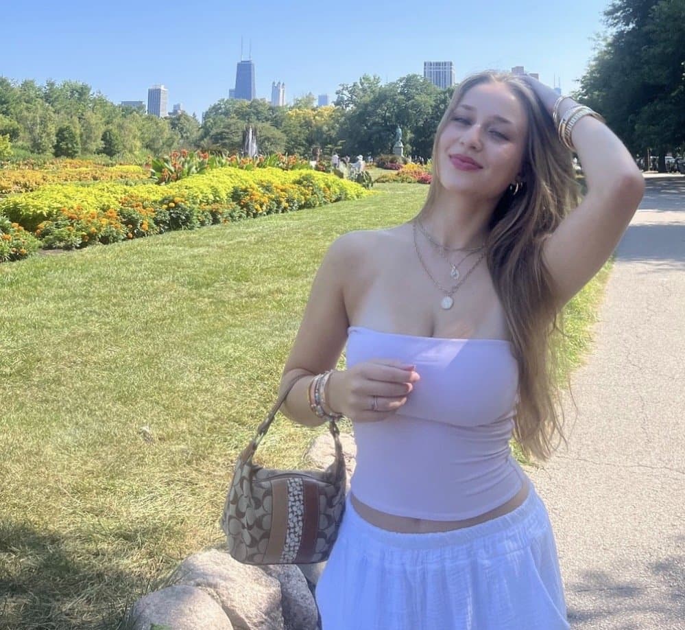 Click to view full size Alaina Kovacevic - Chicago