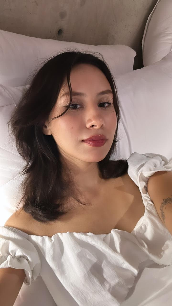 Click to view full size EXGF Valeria from Peru SLOWMOTION