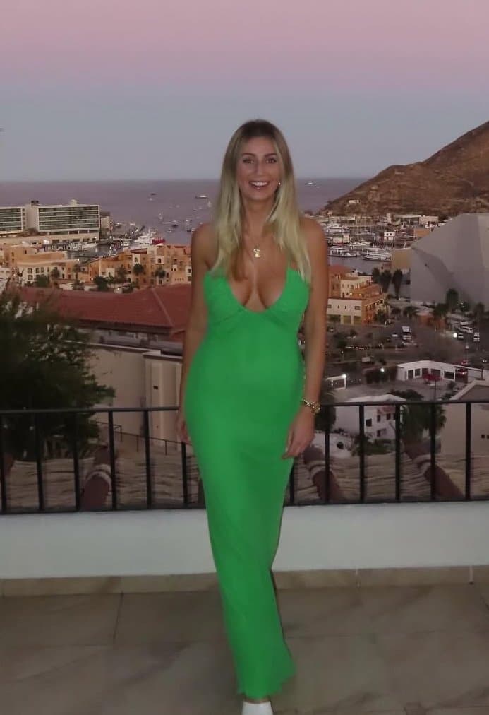 Irl snowbunny blonde is turned into spitroasted AI webslut. Comment/ dm who you want to see next!