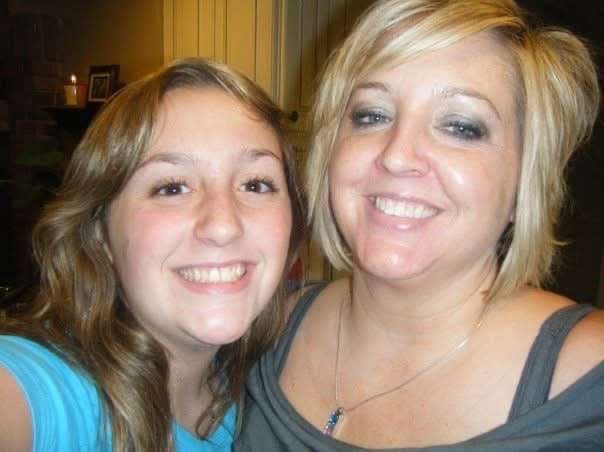 Click to view full size Bakersfield sluts Julia queen, Cady queen, and Jessica Queen