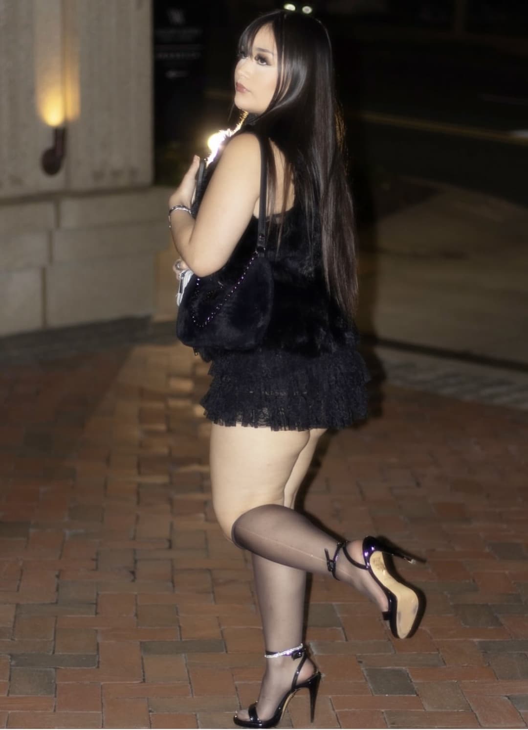 Sofia Flores officially gets blacked RAW by an older man from tinder. he even fills her up with cum.