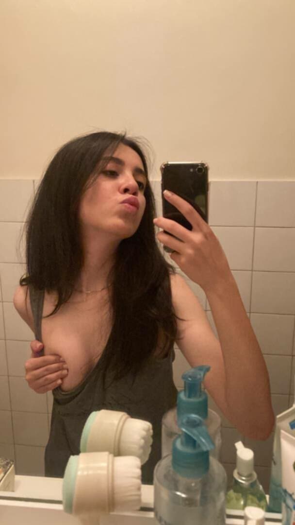 Average Fuckmeat to Beat your Cock to