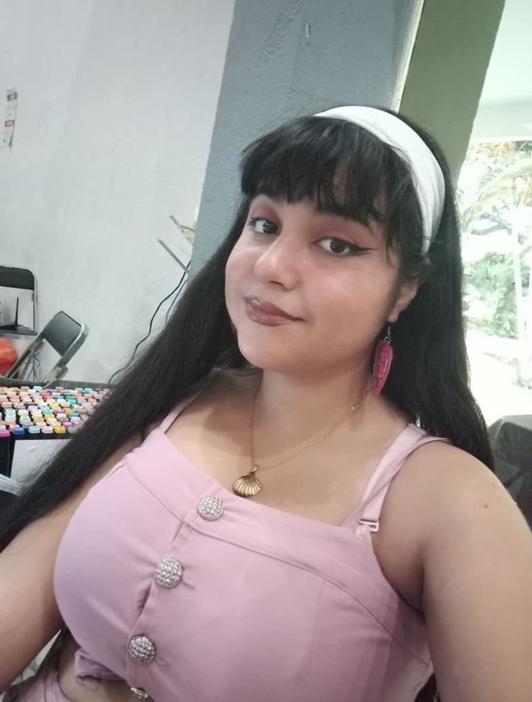 Puta sumisa cara bonita cuerpo de puta