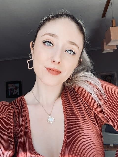 AndyGM desnuda: coño, pies, tetas y culo - DEEPFAKE porno