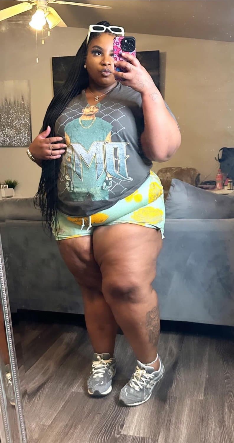 SEXY CHUNKY CHUBBY THICK CHOCOLATE EBONY BIG HUGE ASS SSBBW BBW
