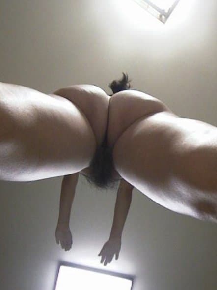 Random Bottom-View of amateur Milfs & Gilfs