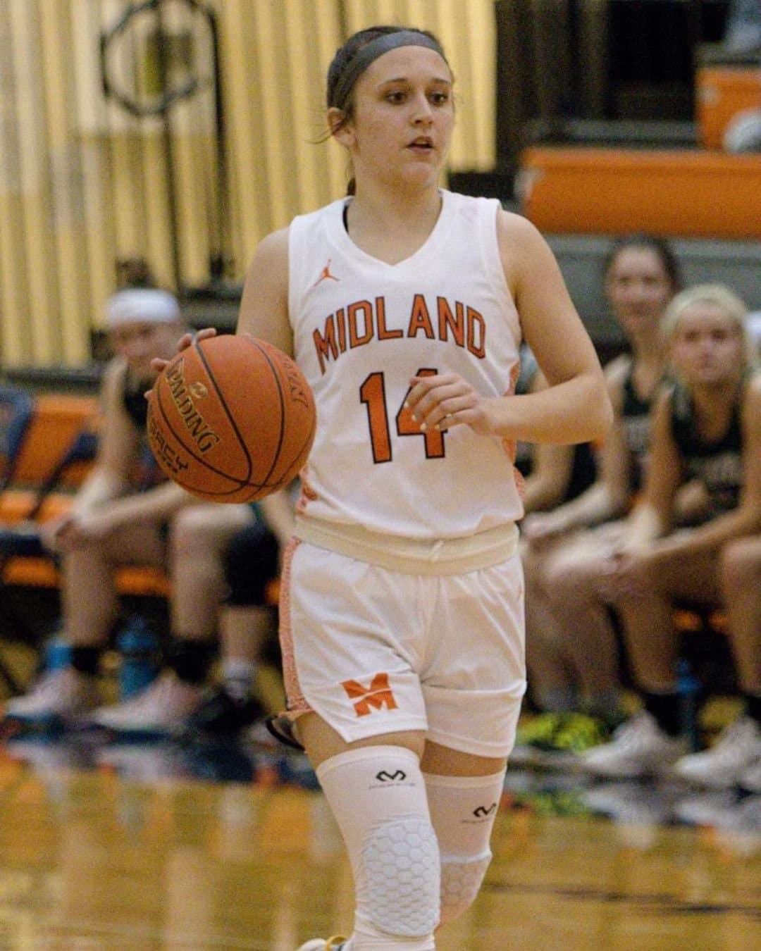 College basketball athlete loves bbc