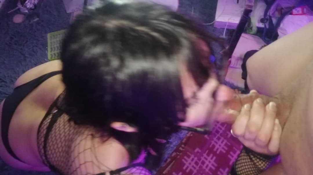 cizz3d gotica culona argentina fanática de la pija