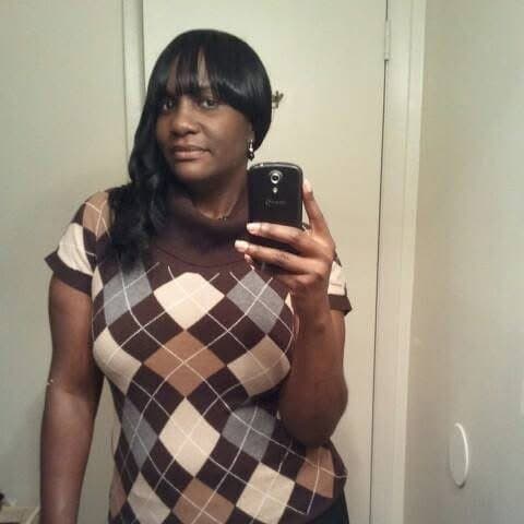 Re@ltor didn’t need the beads before showing her ebony titties & pantyless bottoms for the camera