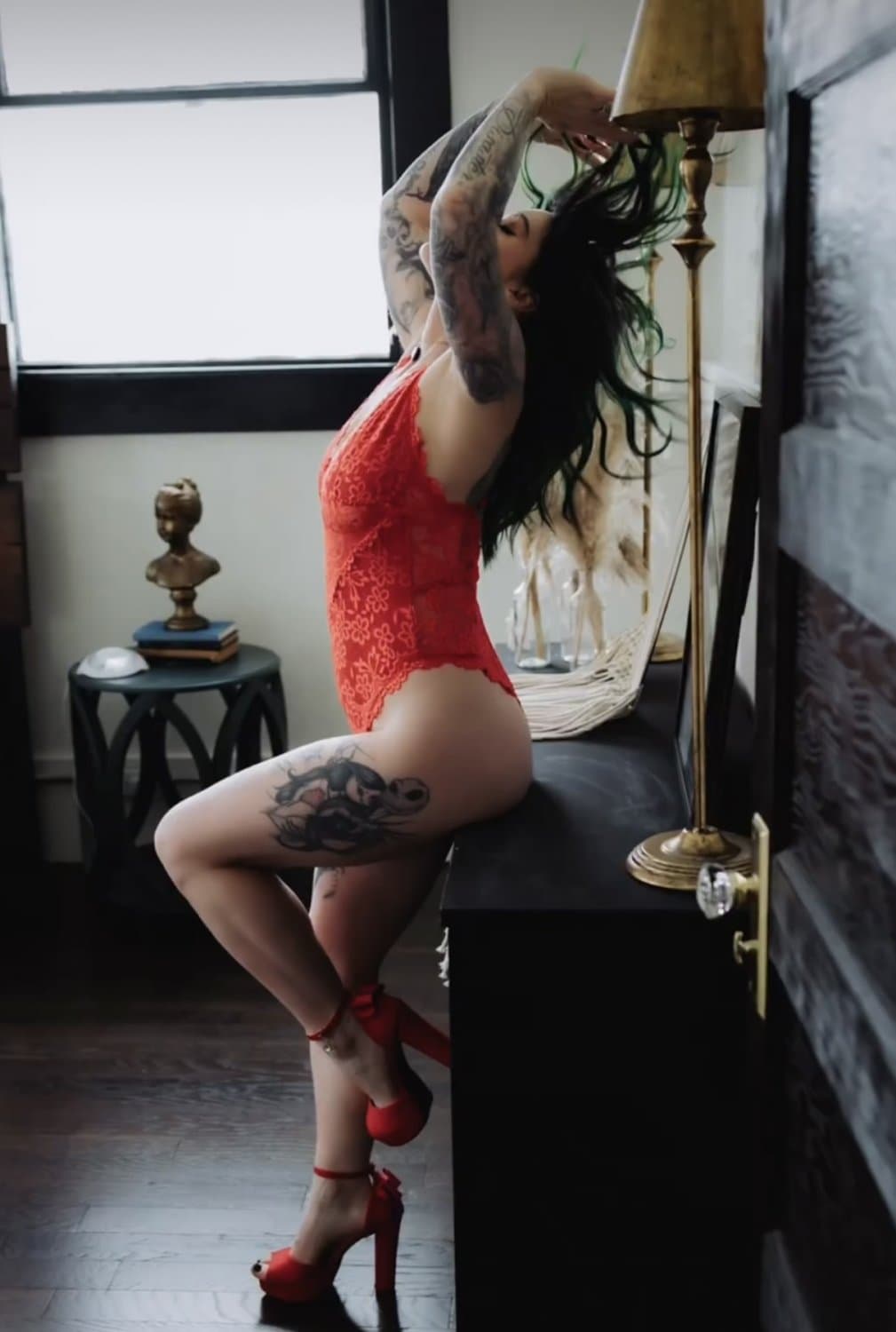 Click to view full size GA TikTok Goth Slut Pierced & Tatted LeAkEd