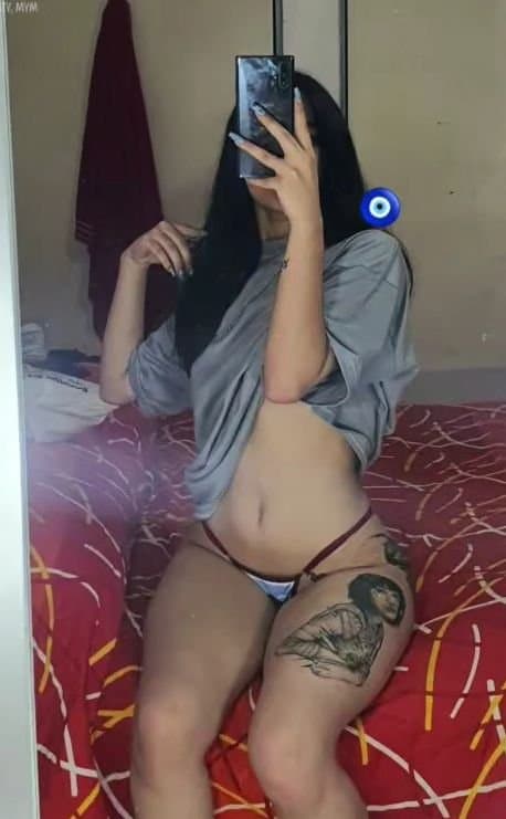 Las putas de cornudos exhibiéndose