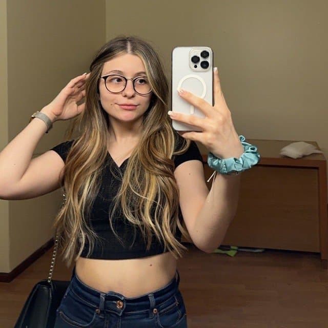 Novinha gostosa com conteudo exclusivo de Portugal - Catarina 19 anos