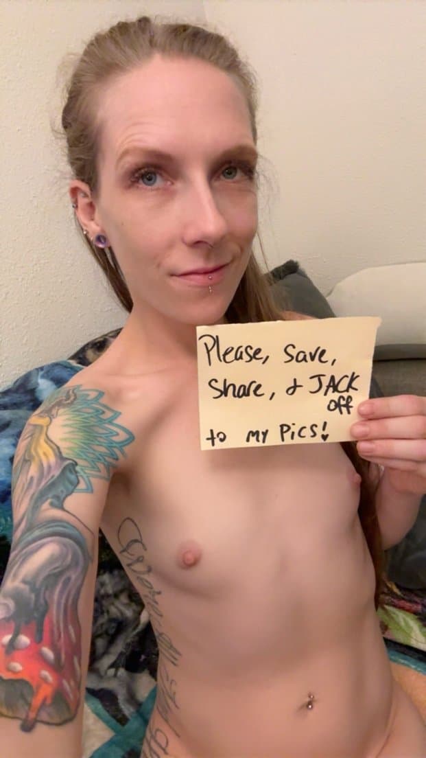 Exhibitionist Cassandra wants you to save, share, and jack off to her. Leave comments for her to see