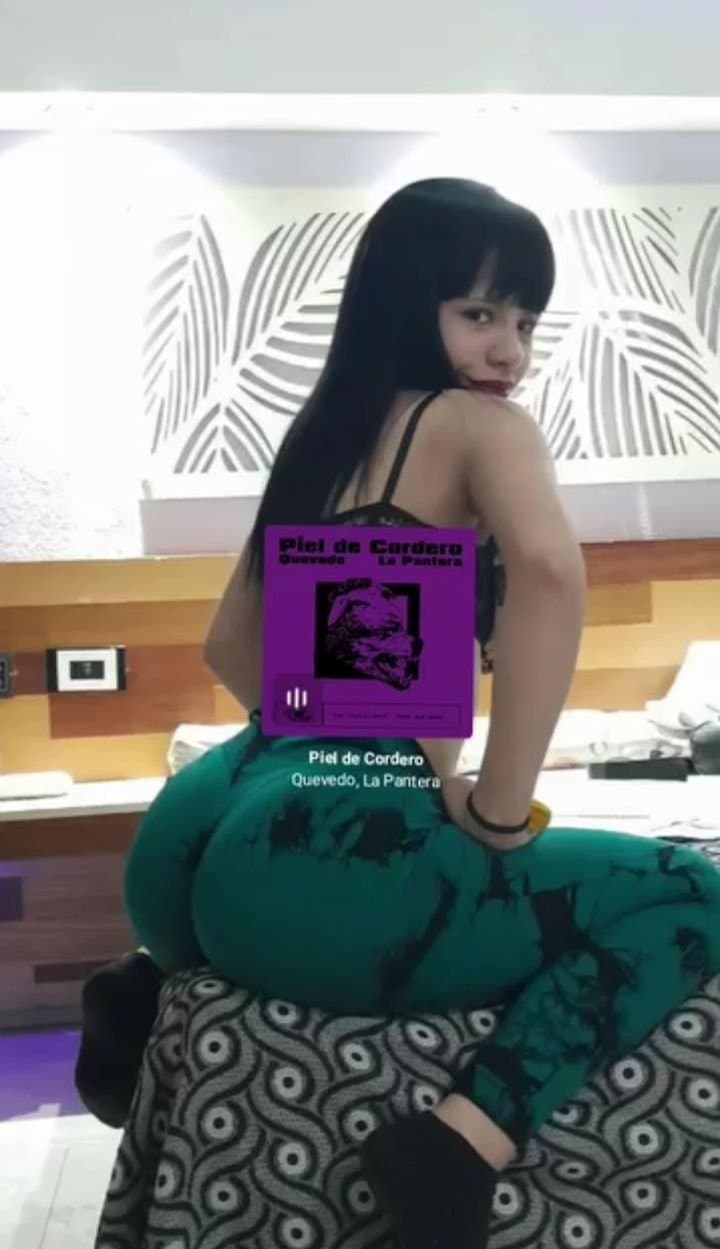 Tremenda B3b0t@!! ??? Quien consigue algo de ella?