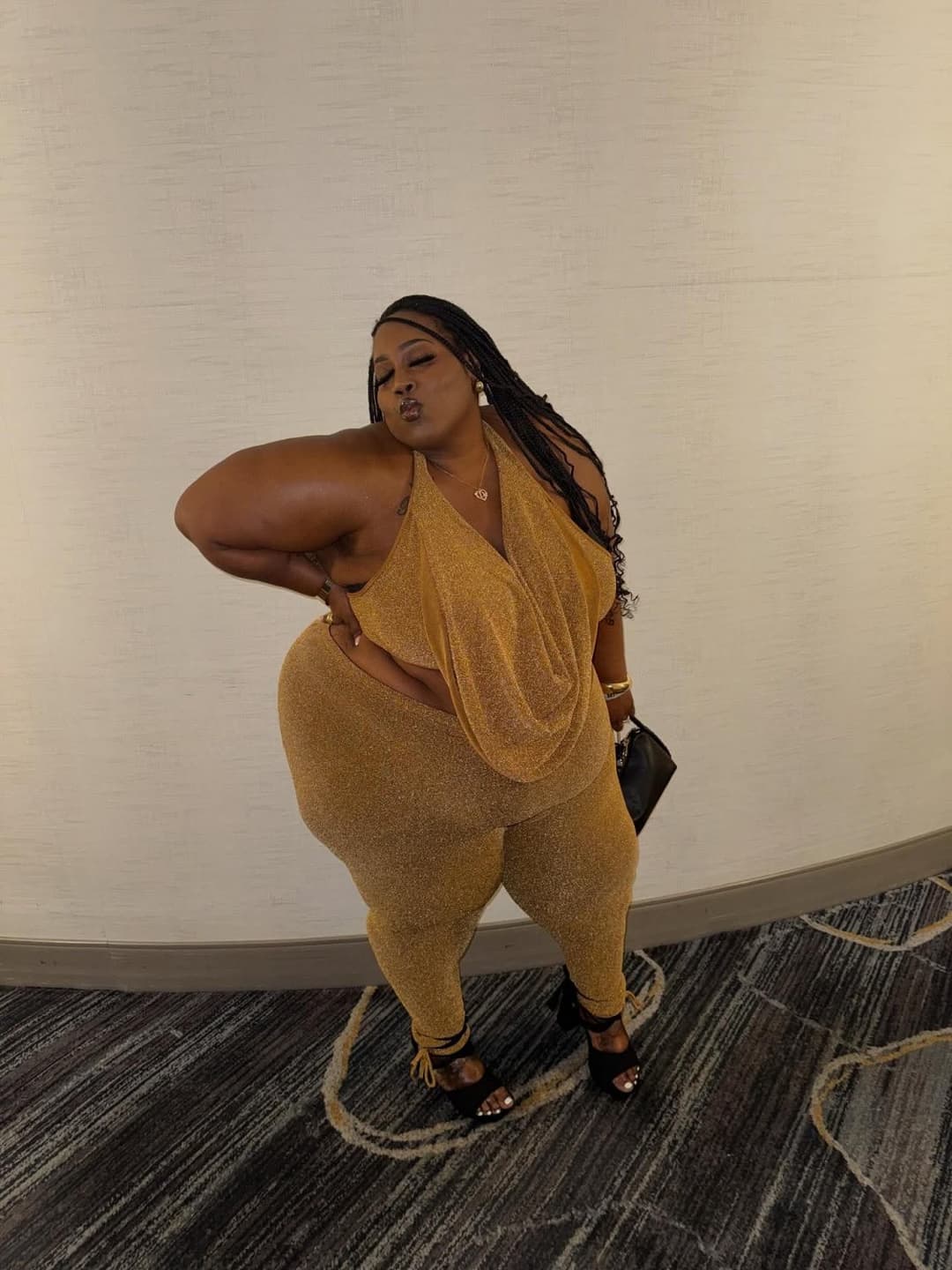 SSBBW EBONY HUGE OLE BIG ASS BOOTY