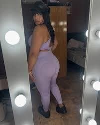 Click to view full size La coqueta o arianagostina famosa trans argentina negra villera creo que le gusta mucho el semen