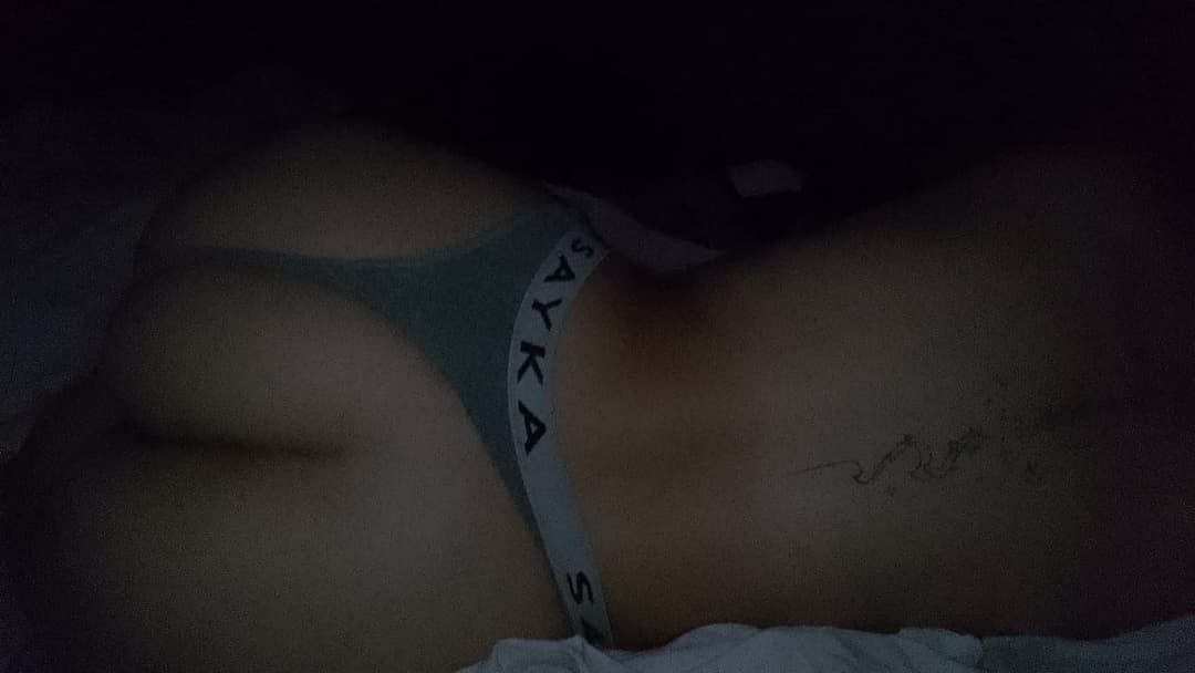 Fran argentina le cojieron el culito la noche anterior