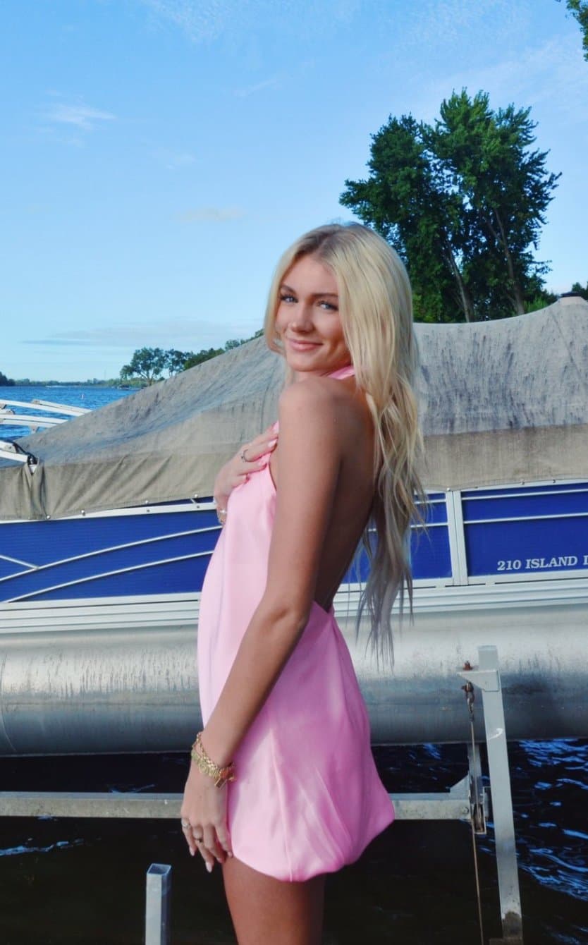 Petite Kentucky college slut Jillian