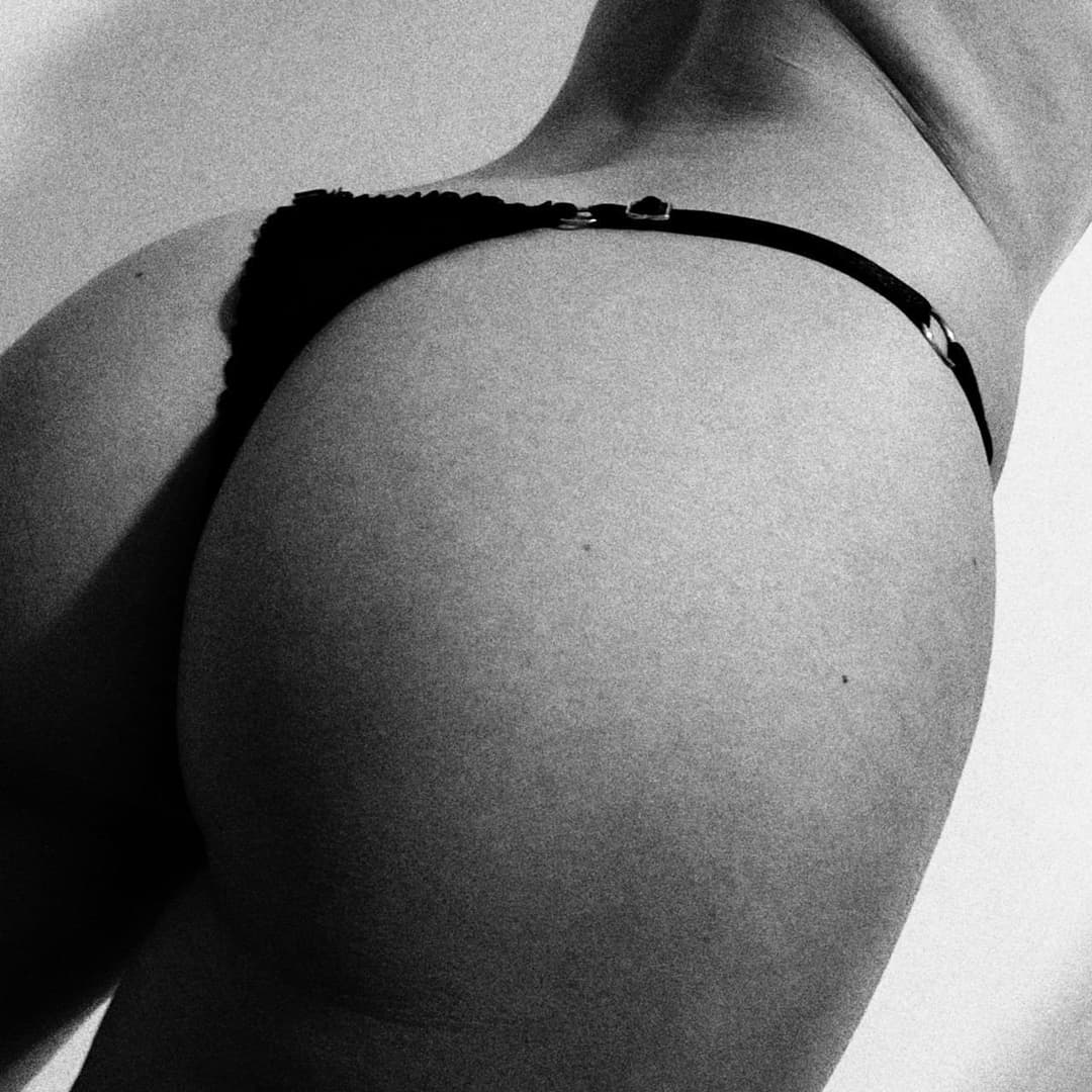 Carito xXx (culona argentina muestra todo)