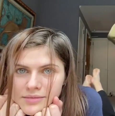 i swear Some feet were made for kissing ?????