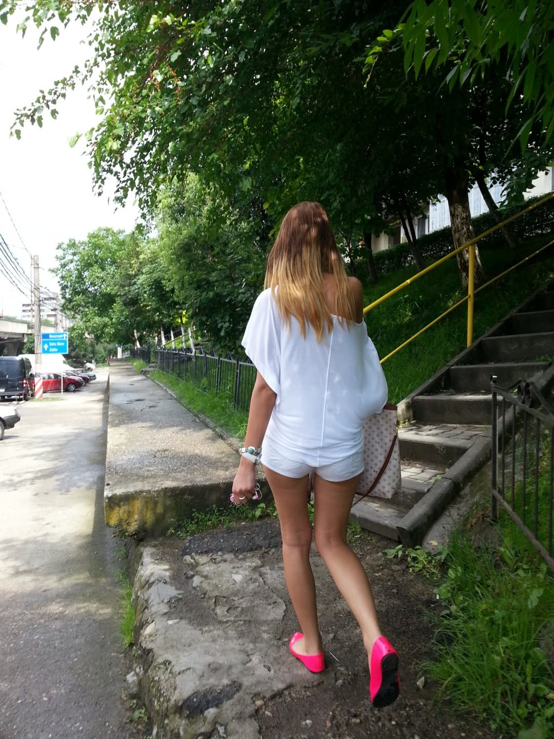 Teen babe in white shorts