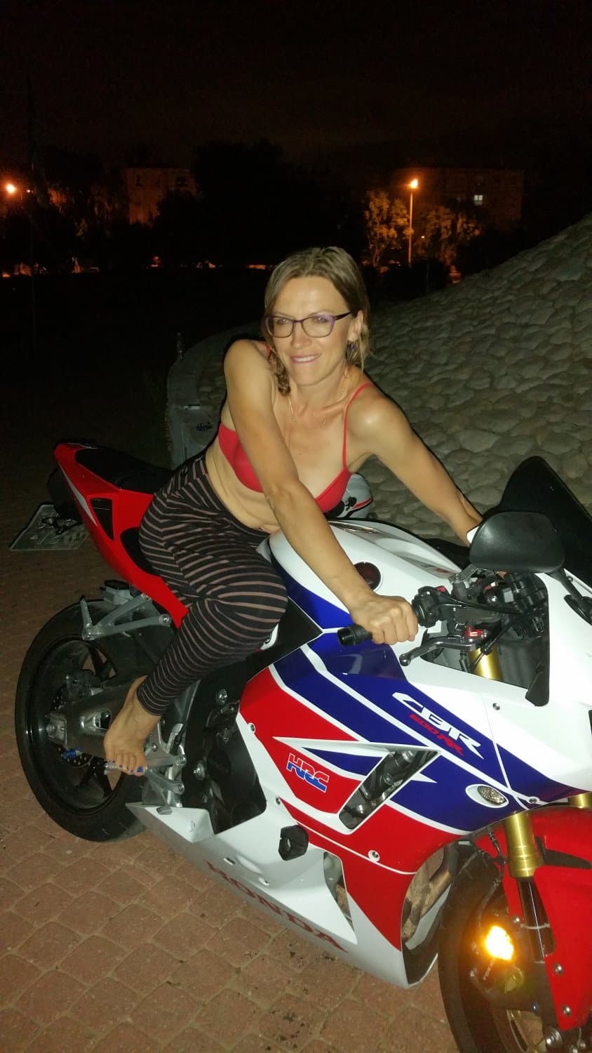 Boss on Bke Fucks Irina Secretary